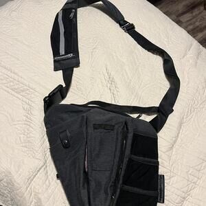 Smith's Workwear Women's Black and Navy Bag